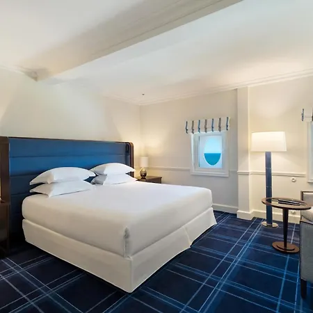 Du Palais Biarritz, In The Unbound Collection By Hyatt מלון