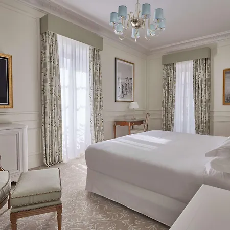 Du Palais Biarritz, In The Unbound Collection By Hyatt Μπιαρίτζ