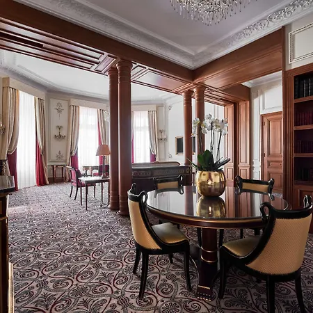 Du Palais Biarritz, In The Unbound Collection By Hyatt Μπιαρίτζ