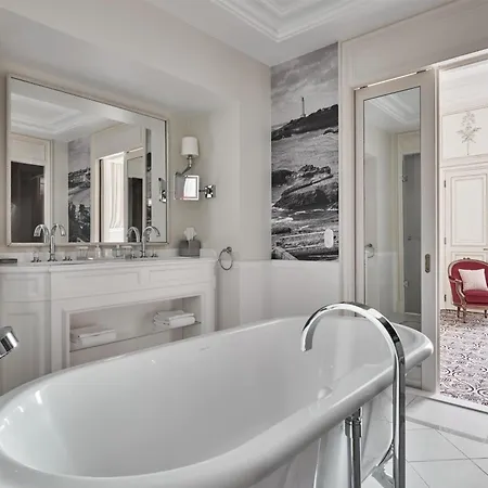 Du Palais Biarritz, In The Unbound Collection By Hyatt מלון