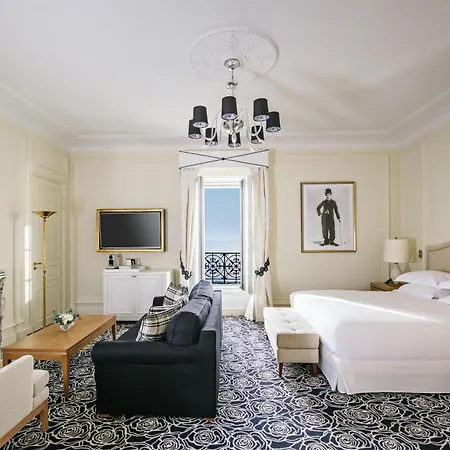 Du Palais Biarritz, In The Unbound Collection By Hyatt מלון ביאריץ