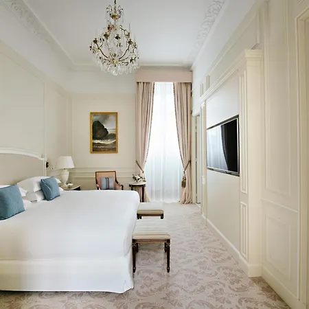 Du Palais Biarritz, In The Unbound Collection By Hyatt מלון 5*