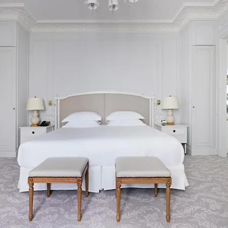 Du Palais Biarritz, In The Unbound Collection By Hyatt ביאריץ