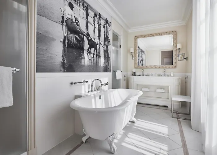 מלון Du Palais Biarritz, In The Unbound Collection By Hyatt ביאריץ