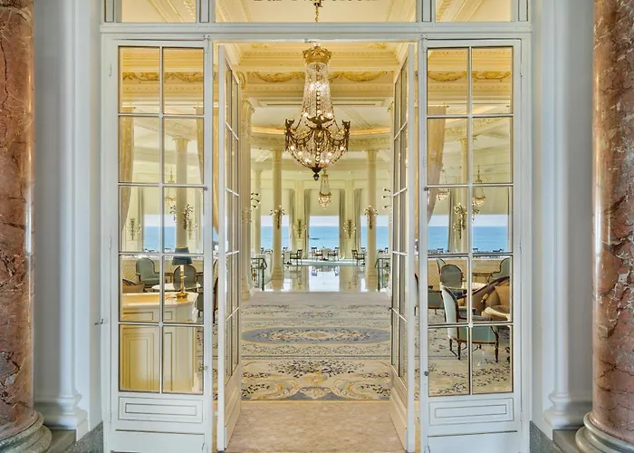 Du Palais Biarritz, In The Unbound Collection By Hyatt מלון 5*