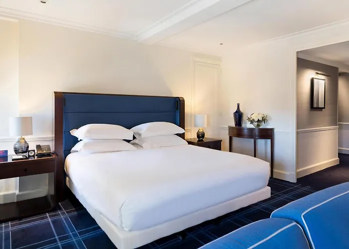 Du Palais Biarritz, In The Unbound Collection By Hyatt מלון 5*